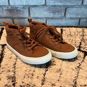 Kids Cat and Jack Robert sneaker boots